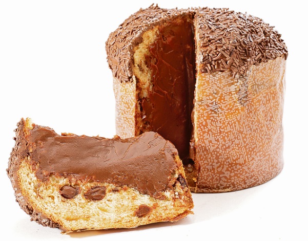 Brigadeiro - Quem consegue resistir ao panetone de brigadeiro? Ele vem com gotas de chocolate, recheio de brigadeiro e é coberto com chocolate granulado. (Foto: Divulgação)
