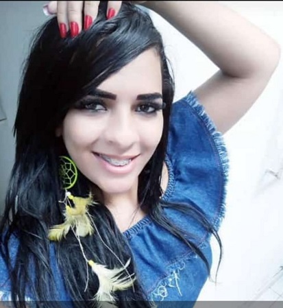 A vítima Carla Alexandrina Rizzo dos Santos, de 26 anos (Foto: Reprodução)