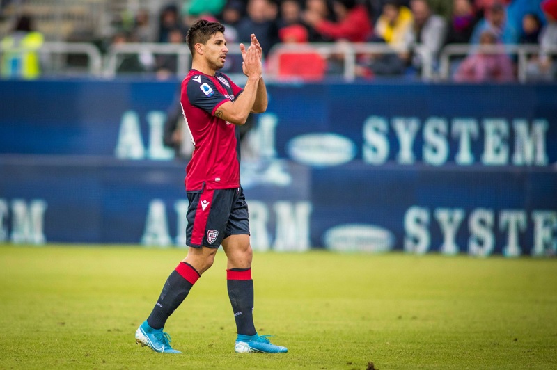 (Giovanni Simeone - Foto: Reprodução/Twitter @CagliariCalcio)