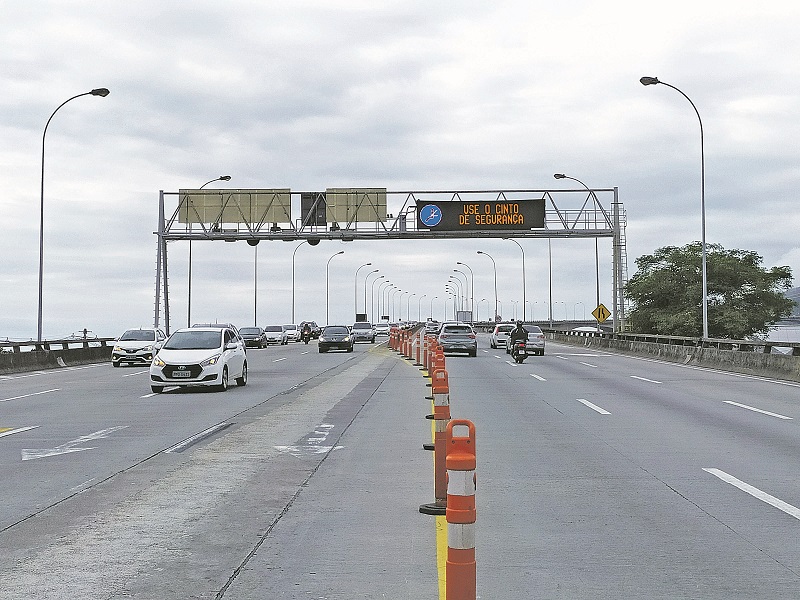 Terceira Ponte ganhou novos painéis de mensagem nos dois sentidos (Foto: Mosaico Comunicação)