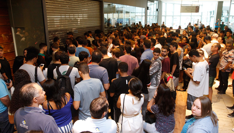 Black Friday lotou diversas lojas na manhã desta sexta-feira (Foto: Thiago Coutinho / AT)