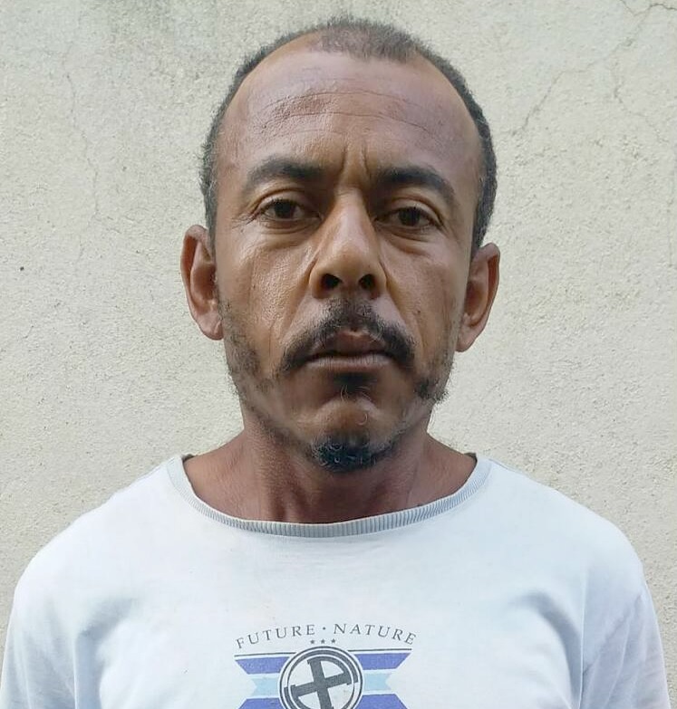 O vendedor de flores Vanderley Viana Morais foi preso em flagrante. (Foto: Divulgação)