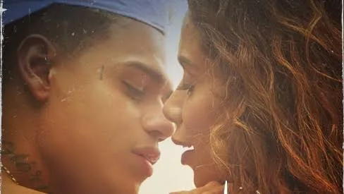 Imagem ilustrativa da imagem Anitta e Mc Cabelinho se uniram e lançaram o clipe de “Até o Céu”. Confira aqui.