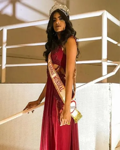 Imagem ilustrativa da imagem Miss Alagoas Mundial morre carbonizada em acidente