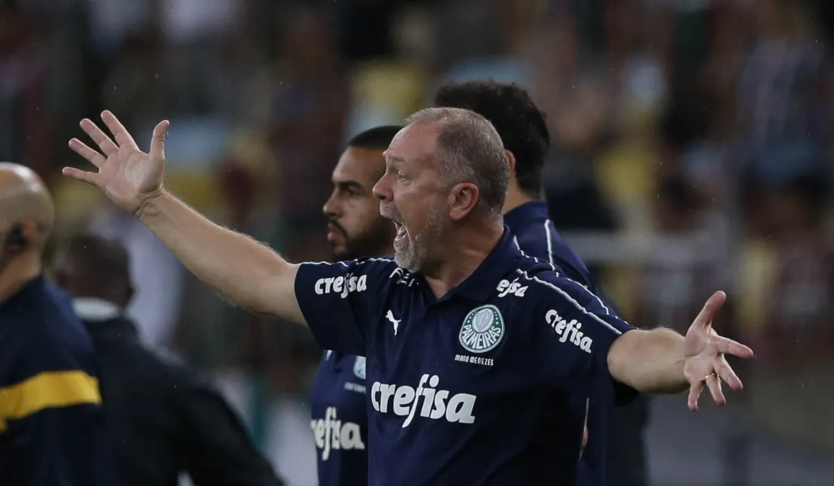 Imagem ilustrativa da imagem Fla derruba o segundo técnico do Palmeiras no Brasileirão