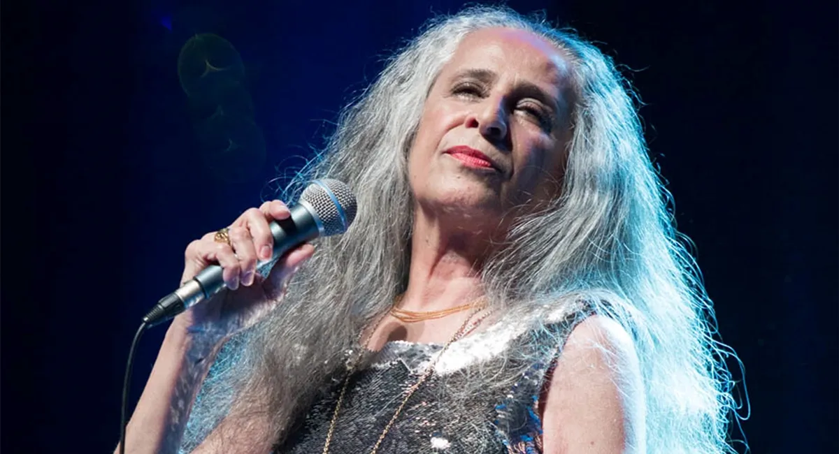Imagem ilustrativa da imagem Novo disco da diva Maria Bethânia homenageia a escola de samba Mangueira