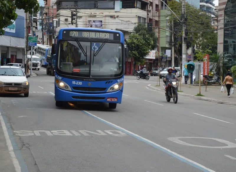 Imagem ilustrativa da imagem Ônibus param em Cachoeiro na terça-feira