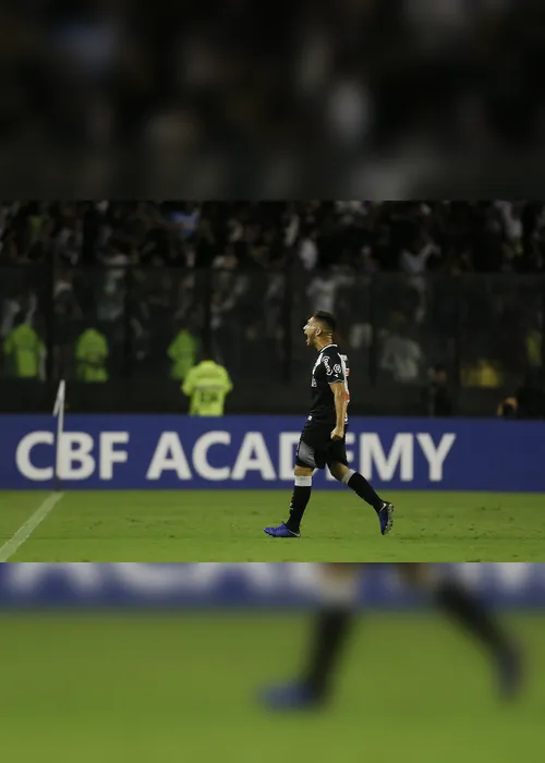 Imagem ilustrativa da imagem De olho em prêmio, Vasco prepara festa em jogo contra a Chape