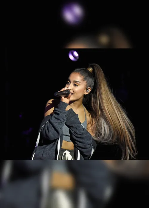 Imagem ilustrativa da imagem 'k bye for now' de Ariana Grande é o primeiro álbum ao vivo da Sweetener Tour