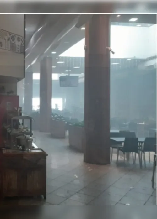 Imagem ilustrativa da imagem Cozinha de restaurante em shopping de Vitória pega fogo
