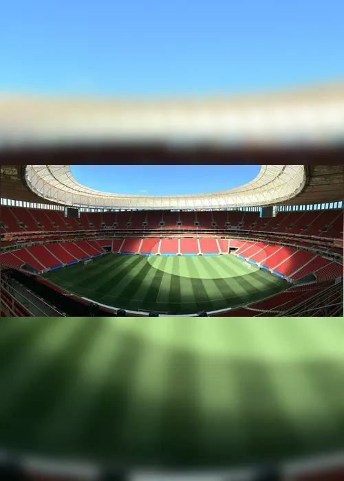 Imagem ilustrativa da imagem Futebol volta no DF em estádio com 147 pacientes internados pelo coronavírus