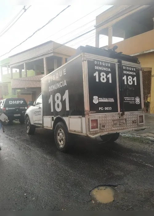 Imagem ilustrativa da imagem Mulher é morta a facadas na frente das filhas em Cariacica
