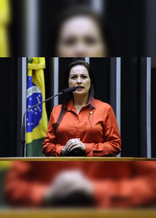 Imagem ilustrativa da imagem Lauriete quer convocar Netflix pra explicar filme sobre "Jesus gay"