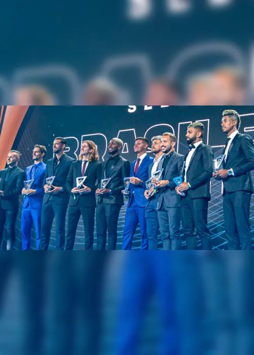 Imagem ilustrativa da imagem Flamengo domina seleção do Brasileiro com nove jogadores