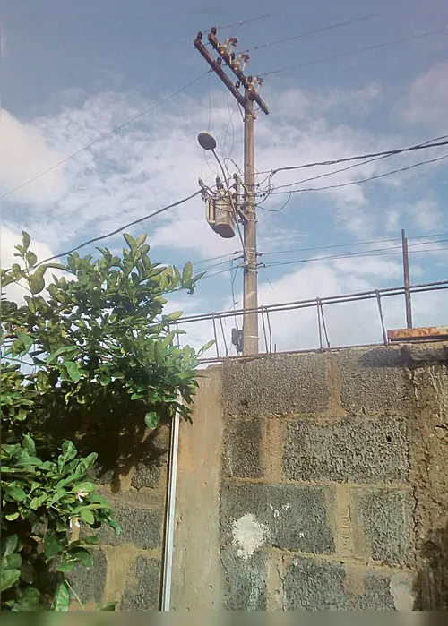 
          Imagem ilustrativa da imagem Village do Sol: Lâmpadas queimadas em rua
          