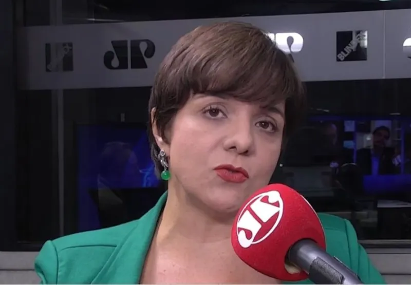 Vera Magalhães substitui Daniela Lima, que deixa o programa para integrar a CNN Brasil. Lima também era editora do Painel da Folha de S.Paulo. 