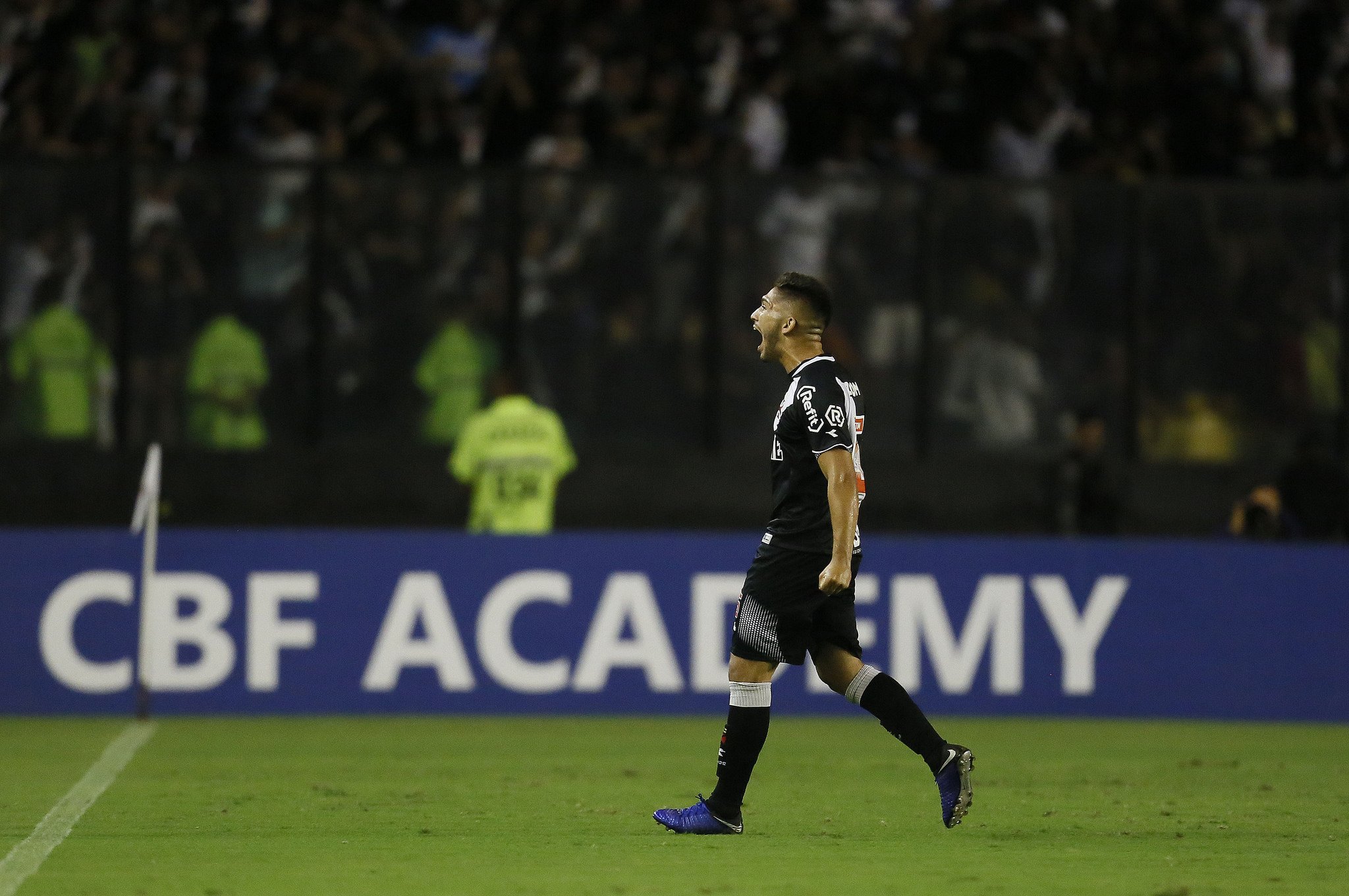 O volante Andrey revelou que os jogadores do Vasco fecharam uma espécie de pacto para os dois últimos jogos do Campeonato Brasileiro. (Foto: Rafael Ribeiro/Vasco)