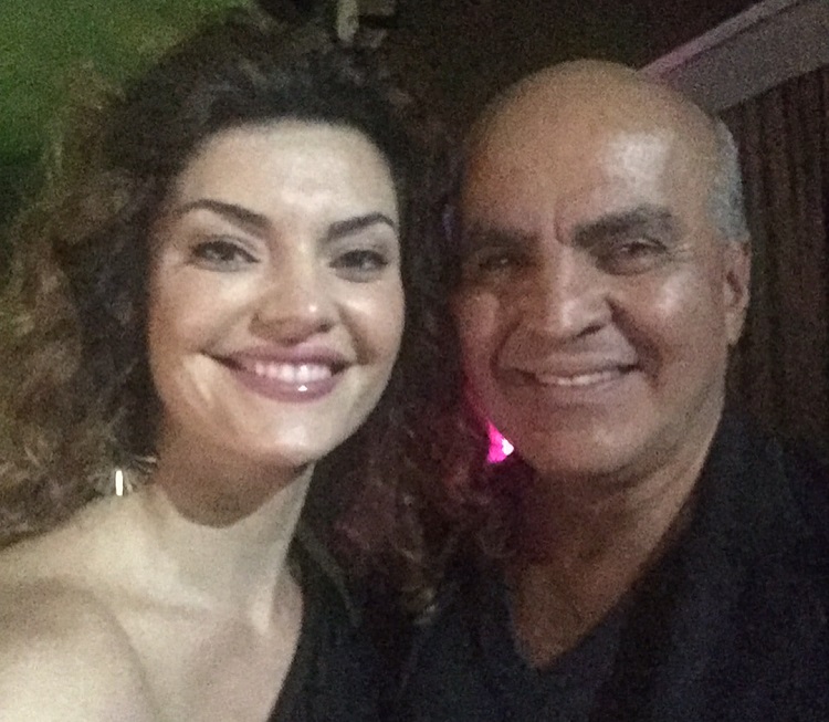 A atriz Mayana Neiva e o pai Vladimir Neiva (Foto: Reprodução/Instagram)