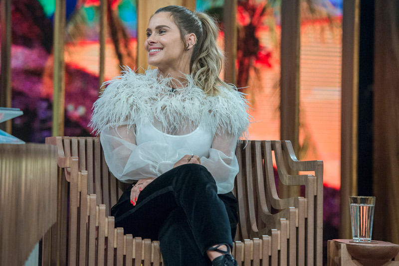 Carolina Dieckman, no "Conversa com Bial" (Foto: Fábio Rocha / TV Globo)
