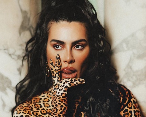 Cleo disse que queria "queimar na fogueira" os inimigos. (Foto: Divulgação/Instagram)