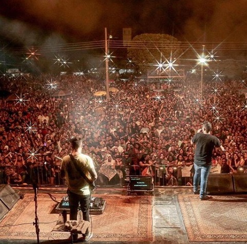 Jorge e Mateus durante show em Minas Gerais (Foto: Samuel Nunes/Divulgação/Instagram)