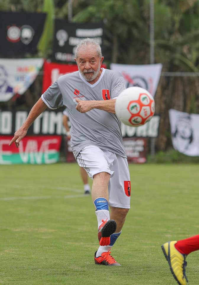 Lula, em uma das jogadas (Foto: Ricardo Stuckert / Divulgação)