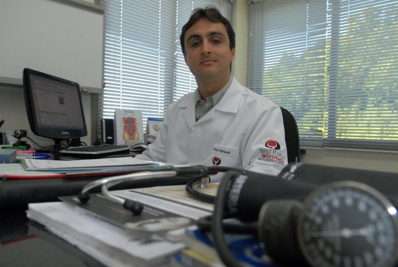 O urologista Marcelo Lamy de Miranda lembra que os novos estudos devem ser aprovados por órgãos competentes. (Foto: Arquivo AT)