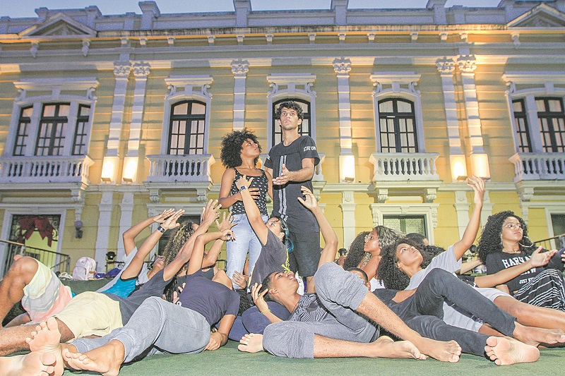 O grupo Ere Ijo, que têm na dança afro uma forma de expressar sua arte, também vai participar do evento neste sábado (Foto: Dayana Souza/ AT)