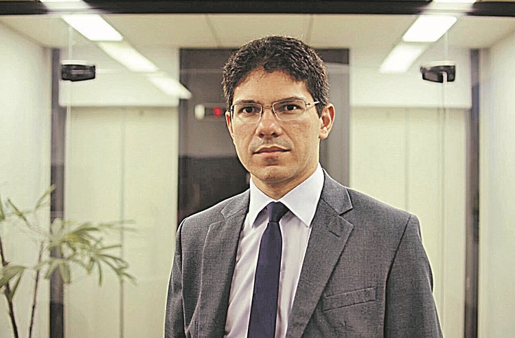 O especialista Gerson Aragão disse que este é o momento ideal para se preparar para concursos (Foto: Divulgação/Acervo Pessoal)