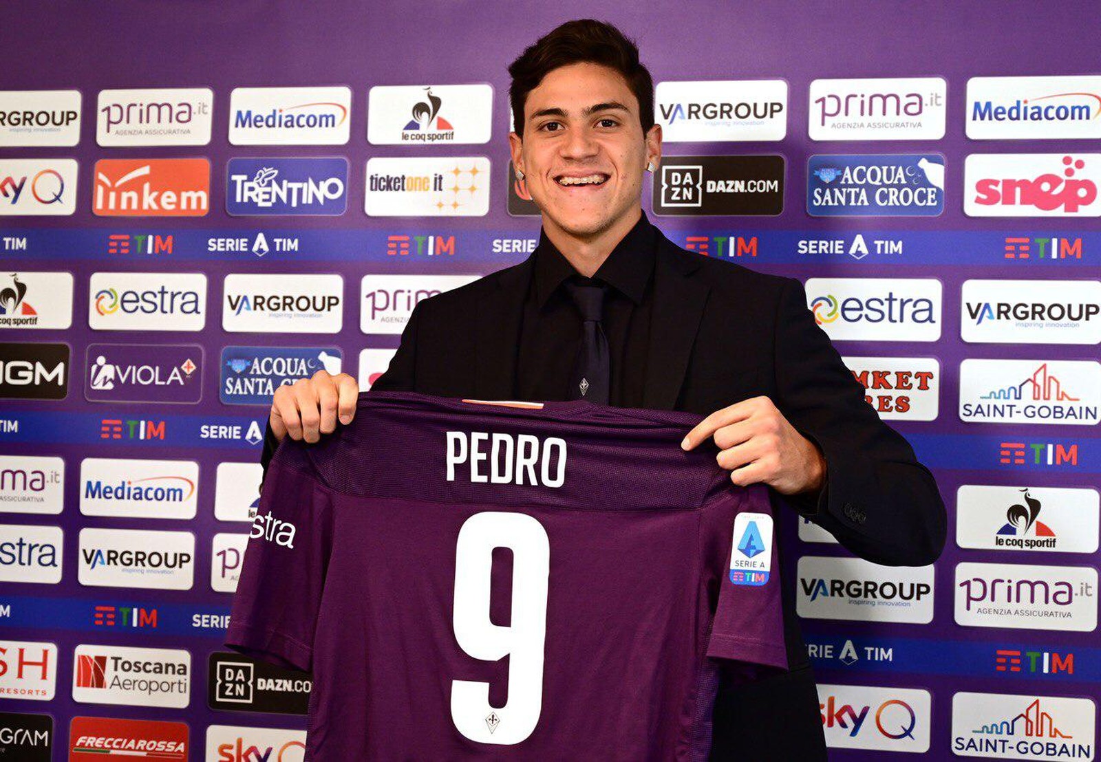 Pedro, ex-Fluminense, foi para a Fiorentina no segundo semestre de 2019 (Foto: Site oficial da Fiorentina)