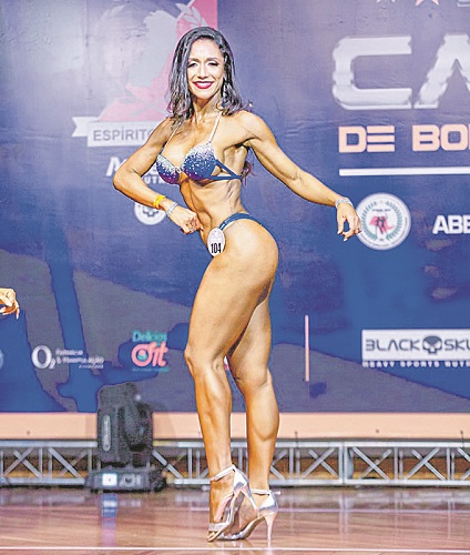 Rúbia durante a competição. Meta agora é participar de desafios nacionais (Foto: Divulgação/Arquivo Pessoal)