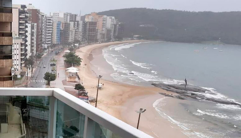 Praia do Morro, em Guarapari (Foto: Roberta Bourguignon / AT)