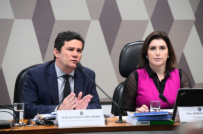 Moro ao lado da senadora Simone Tebet (Foto: Marcos Oliveira/Agencia Senado)