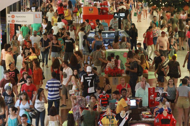 Shoppings: funcionamento em horário especial em toda a Grande Vitória. (Foto: Leone Iglesias/AT)