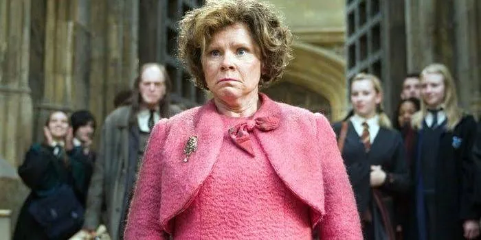 Imagem ilustrativa da imagem Vilã de Harry Potter vai interpretar rainha Elizabeth II em "The Crown"