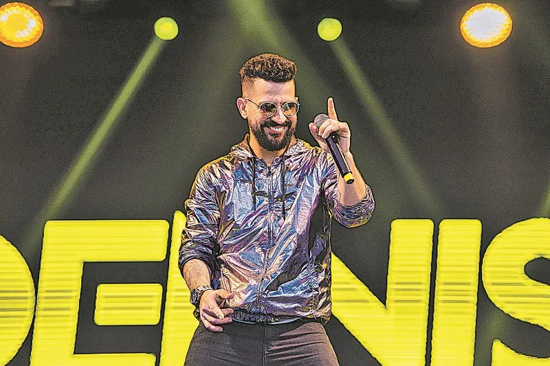 Imagem ilustrativa da imagem Dennis DJ termina casamento de 13 anos com Barbara Falcão