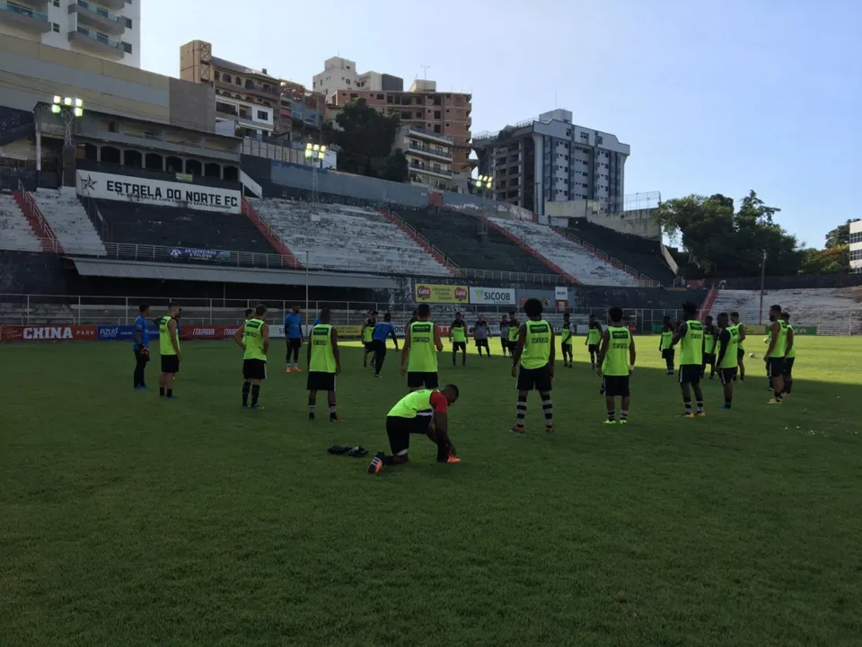 Imagem ilustrativa da imagem Estrela x Desportiva marcado para quarta-feira de cinzas