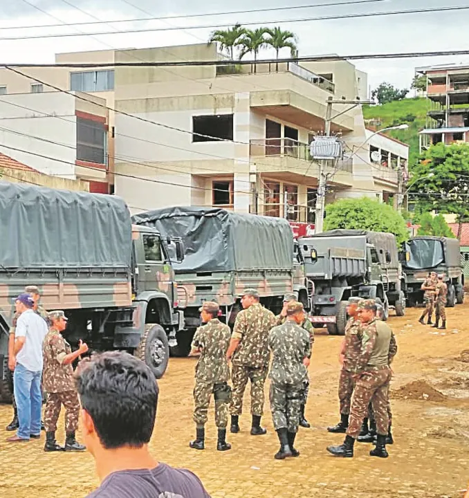 Imagem ilustrativa da imagem Exército limpa escolas e órgãos públicos
