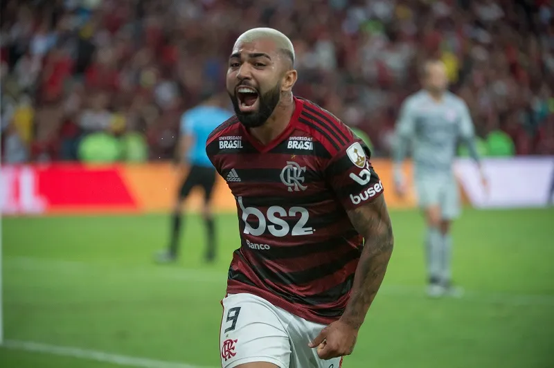 Imagem ilustrativa da imagem Enquete: Com Pedro, Flamengo precisa de Gabigol?