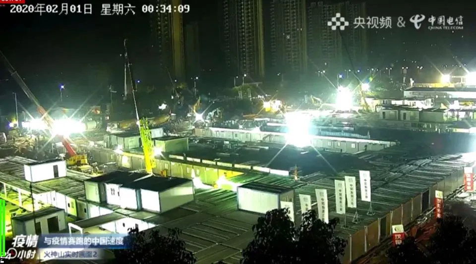 Imagem ilustrativa da imagem Construído em dez dias, hospital contra coronavírus será inaugurado na China