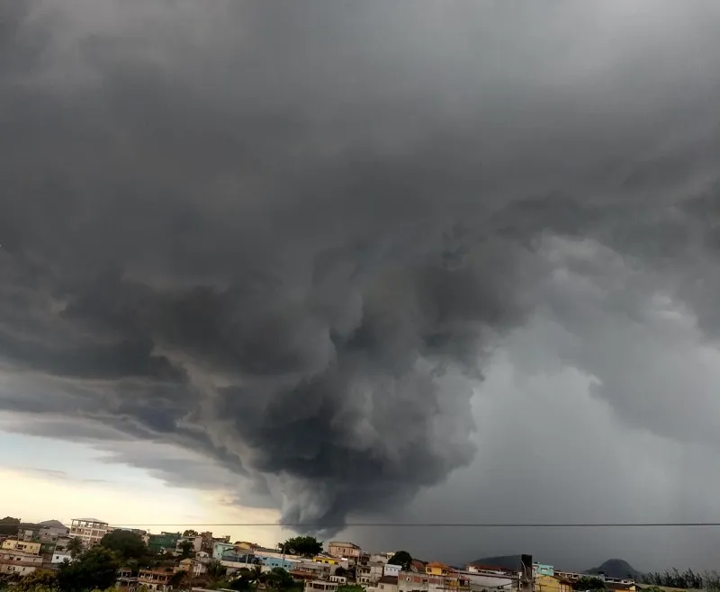 Imagem ilustrativa da imagem Quinta-feira de chuva em todo o Estado: confira a previsão