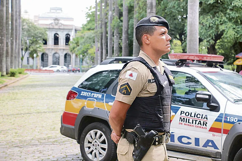 Imagem ilustrativa da imagem Salário de até 8.698 nas polícias Civil e Militar