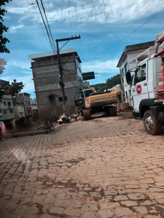 Imagem ilustrativa da imagem Prédio condenado após enchente em Iconha vai ser demolido nesta quarta (29)