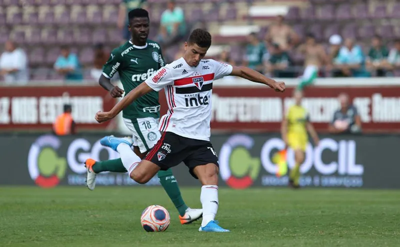 Imagem ilustrativa da imagem Palmeiras empata com o São Paulo e mantém invencibilidade contra o rival