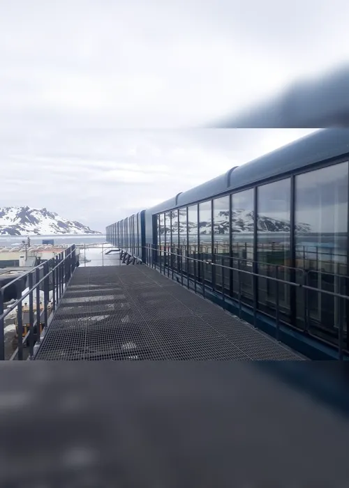 Imagem ilustrativa da imagem Inauguração de base na Antártica é adiada após mau tempo atrapalhar pouso de Mourão