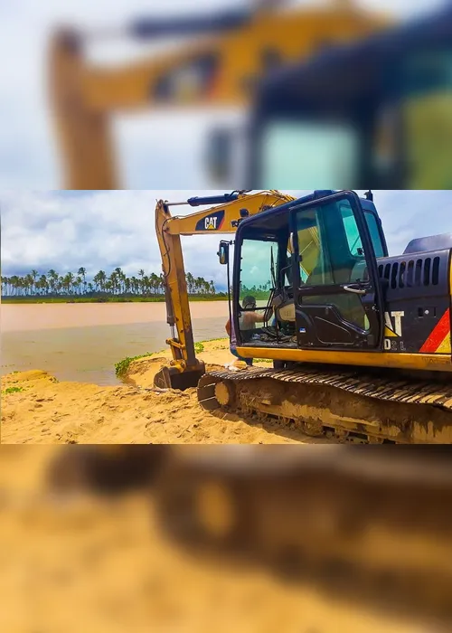 Imagem ilustrativa da imagem Canal é aberto em lagoa para escoar água do Rio Doce após cheia