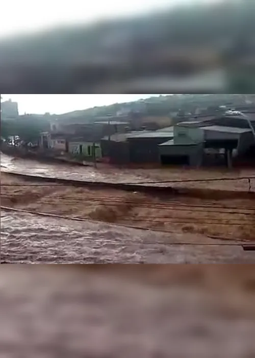 Imagem ilustrativa da imagem Governo disponibiliza R$ 90 milhões para regiões atingidas por chuvas