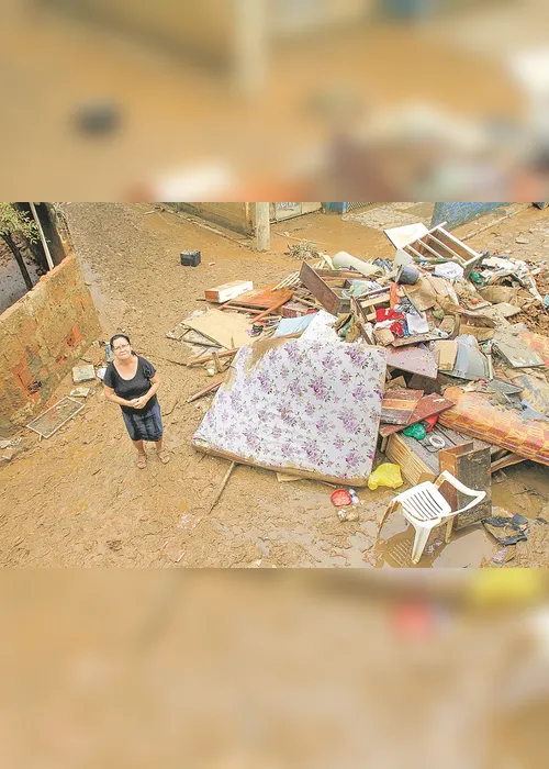 Imagem ilustrativa da imagem “Não sei como vou recomeçar”, diz aposentada que perdeu quase tudo na chuva