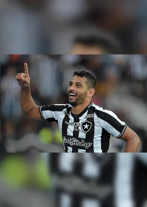 Imagem ilustrativa da imagem Grêmio anuncia contratação de Diego Souza