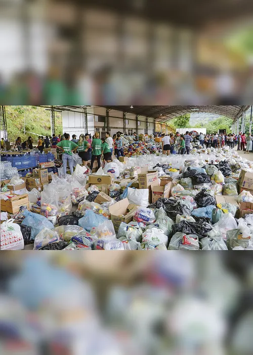 Imagem ilustrativa da imagem Enchentes no estado: Pedidos por doações de água e alimentos